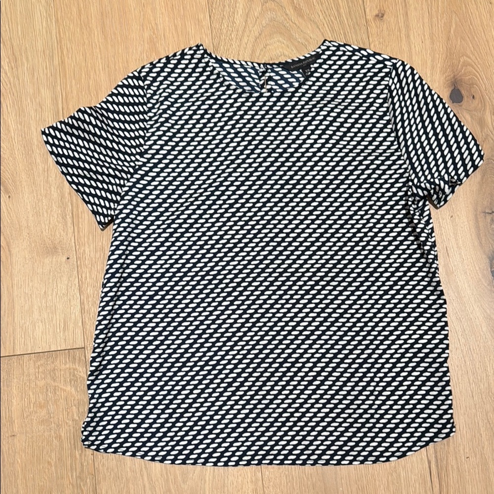 Banana Republic short sleeve print blouse navy, XS